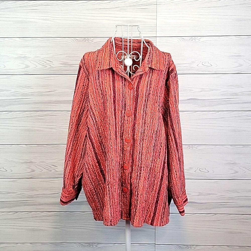 Dressbarn crinkled button-down shirt in a variety of orange Women's Size 3X